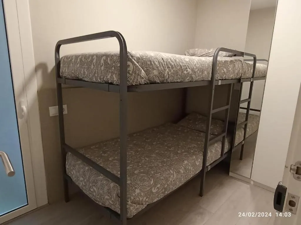 Poeta Hostel Barcelona Spain